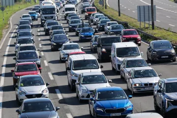 Gužve prema Jadranu: Kolone vozila protežu se kilometrima
