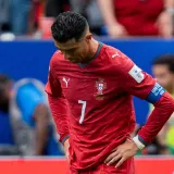Suigrači ga ignoriraju, javnost razapinje: Pogledajte odgovor Ronalda