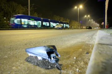 Usred bijela dana naletio na retrovizor drugog automobila: Najveći problem je nastao kad ga je policija na&scaron;la