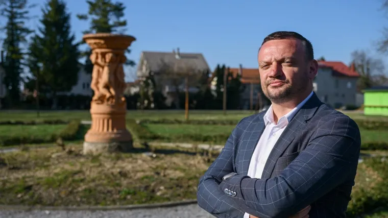 &Scaron;imunić objavio nove račune: 'Vi&scaron;e od 620.000 eura dodijeljeno je izravno jednoj tvrtki'
