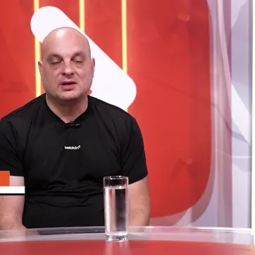 Žene diljem svijeta poludjele za ovim golmanom: Postao globalna senzacija preko noći