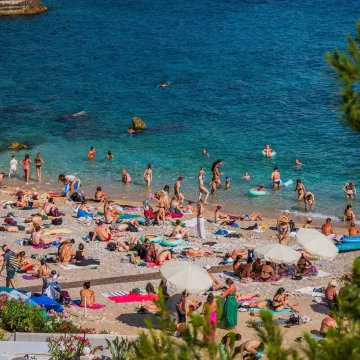 Turisti navalili na Hrvatsku: Evo odakle je stiglo najvi&scaron;e gostiju