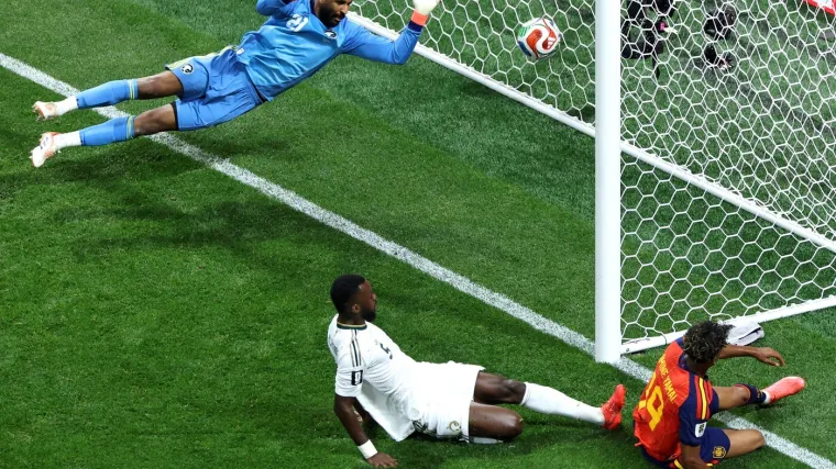 GOOOL Demoliranje: Nabrijana &Scaron;panjolska gazi nogometnog liliputanca