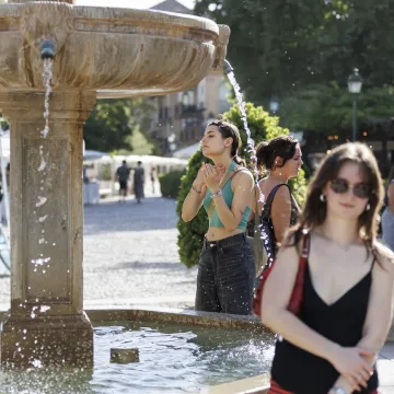 Europa na udaru toplinskog vala, temperature idu do 44 &deg;C: Upaljena izvanredna upozorenja