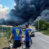 Apokaliptični prizori iznad Mostara: Eksplozije i gusti dim progutali deponij, poznat uzrok požara?