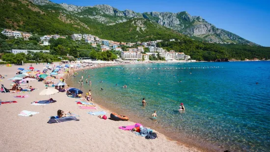 Ležaljke na jadranskom odmarali&scaron;tu ko&scaron;taju 240 eura! Mje&scaron;tane razljutila jo&scaron; jedna stvar