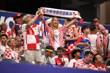 Toronto je sav u kockicama! Uskoro dolazi i najveća hrvatska zastava na svijetu: Stigao i Plenković