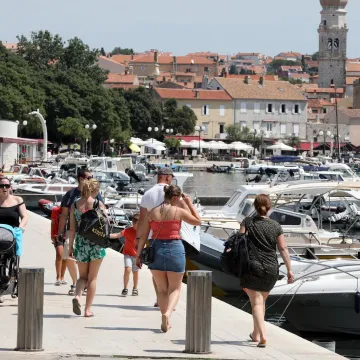 Od restorana do slastičarne, hrvatski otok odu&scaron;evio cijenama: 'Samo da ih ne dignu kasnije'