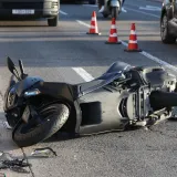 Udarila u motor svog oca pa pala pod kotače kamiona: Djevojci nije bilo spasa