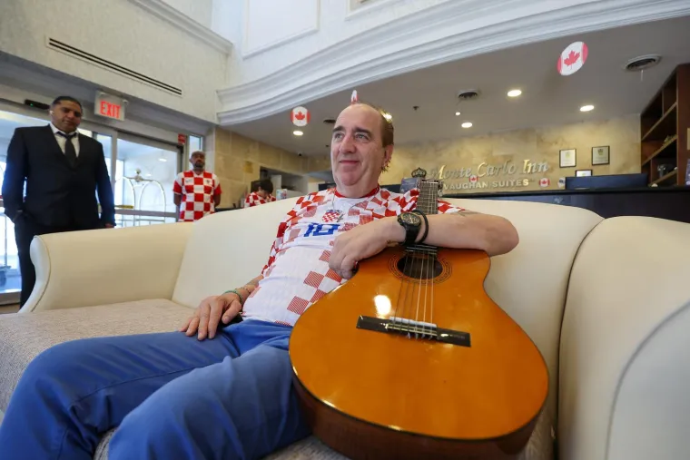 Pa fe&scaron;ta će bit prava! I Mladen Grdović je u Torontu, s gitarom u rukama