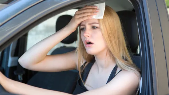 U&scaron;li ste u užareni automobil? Ovaj trik može spustiti temperaturu za nekoliko sekundi