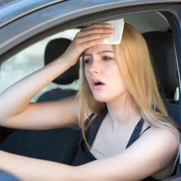 U&scaron;li ste u užareni automobil? Ovaj trik može spustiti temperaturu za nekoliko sekundi