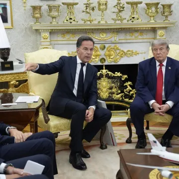 &Scaron;ef NATO-a do&scaron;ao kod iziritiranog Trumpa smiriti napetosti: 'Bili smo uz vas'