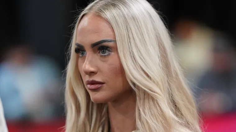 Zaručila se 'najzgodnija nogometa&scaron;ica': Prije ljubavi s &lsquo;Love Island&rsquo; zvijezdom ljubila djevojke
