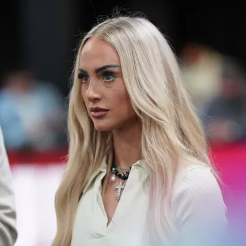 Zaručila se 'najzgodnija nogometa&scaron;ica': Prije ljubavi s &lsquo;Love Island&rsquo; zvijezdom ljubila djevojke