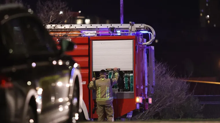 Radio električnom pilom pa izazvao požar: Policija ga kazneno prijavila