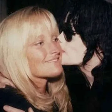 Rodila Michaelu Jacksonu djecu, pobijedila te&scaron;ku bolest pa nestala: Gdje je danas Debbie Rowe?