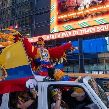 Ekvadorci se međusobno masovno potukli u New Yorku: U jednom trenu selfieji, u drugom makljaža