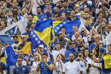 Sa srpskom zastavom do&scaron;ao među navijače BiH: Nije dobro pro&scaron;ao