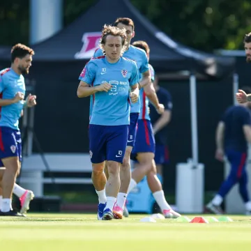 Zagrmilo na treningu: Vatreni imali nevidljivog i opasnog gosta kojeg se svi boje