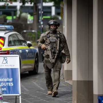Uzbuna u Njemačkoj: Pojavili se misteriozni ljudi, za&scaron;titari patroliraju s pu&scaron;kama
