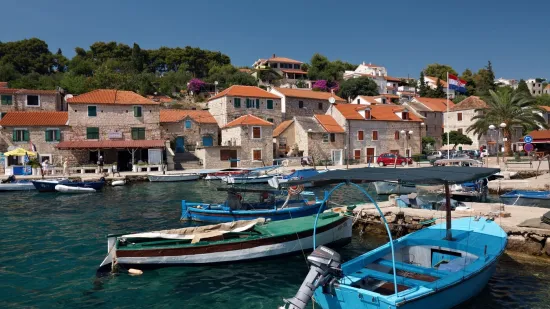 Zaboravljeni dragulj nadomak Splita: Ovaj otok izbjegao je zamke masovnog turizma