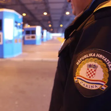 Policija spriječila ilegalni prelazak granice: Hrvat osumnjičen da je sve organizirao