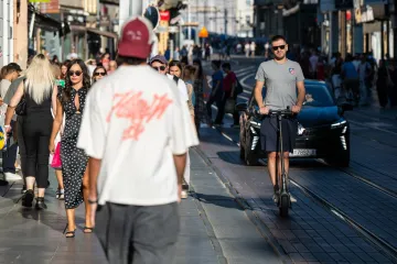 Smrt dječaka otvorila pitanje koje Hrvatska vi&scaron;e ne može ignorirati: Koliko ih umire na romobilima?