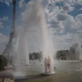 Pariz gori, bolnice pucaju po &scaron;avovima, 55 je mrtvih: Hrvatsku čekaju temperature do 39&deg;C