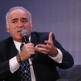 Žestok okr&scaron;aj u Dubrovniku: Slavni ruski &scaron;ahist opleo po NATO-u, Anu&scaron;ić mu nije ostao dužan