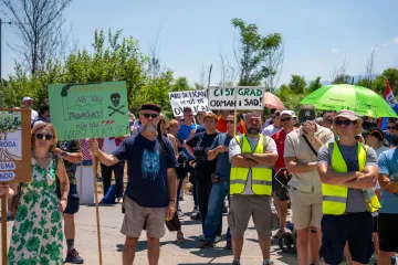 Ličani na nogama, prosvjeduju zbog tona otpada i prerade litija: 'Ovo je grad ponosa, ne smeća'