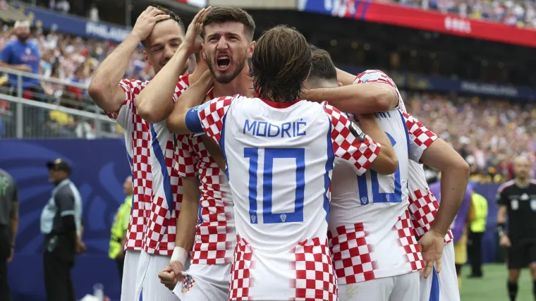 Tako je! Hrvatska je pobijedila Ganu i kao druga u skupini pro&scaron;la u &scaron;esnaestinu finala