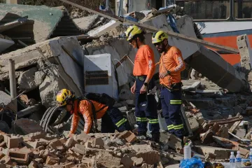 Čudo usred tragedije: Dječak (11) izvučen živ iz ru&scaron;evina tri dana nakon razornog potresa
