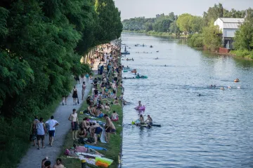 Poku&scaron;ali pronaći osvježenje: Paklene vrućine u Njemačkoj odnijele najmanje sedam života