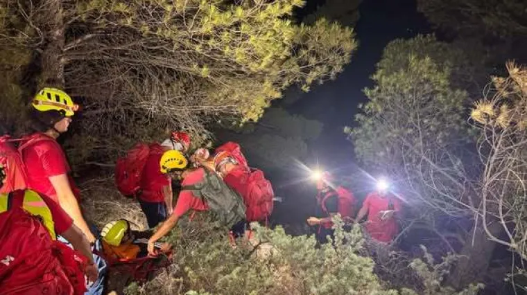 Na 36&deg;C ostali bez vode na Biokovu: HGSS spasio mladi bračni par u dramatičnoj noćnoj akciji