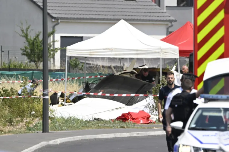 Stravična nesreća u Francuskoj: Sru&scaron;io se mali avion, najmanje 11 mrtvih