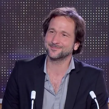 Francuz doživio noćnu moru, pojavila se parazitska knjiga: 'Ovo potresa granice'