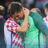 Sjećate se ovog? Cristiano tje&scaron;i uplakanog Modrića, ide okr&scaron;aj koji će cijeli svijet pratiti!