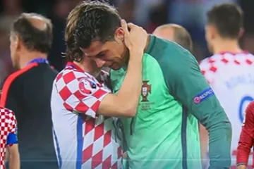 Sjećate se ovog? Cristiano tje&scaron;i uplakanog Modrića, ide okr&scaron;aj koji će cijeli svijet pratiti!
