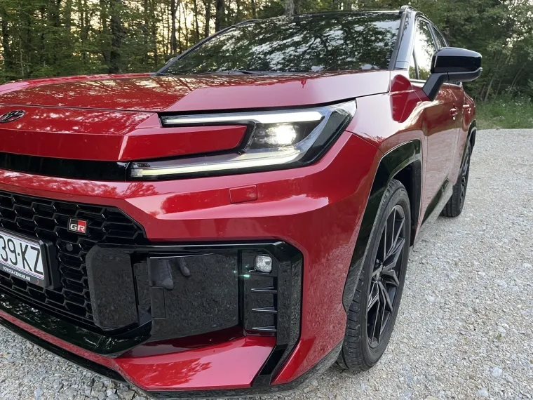 Najbolji obiteljski SUV? Može apsolutno sve, izgleda brutalno, ali pripremite krpicu