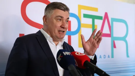 Milanović: 'Plenković vodi horde na Mundijal, a ne znam koga misli slati u Pariz, možda mažoretkinje?'
