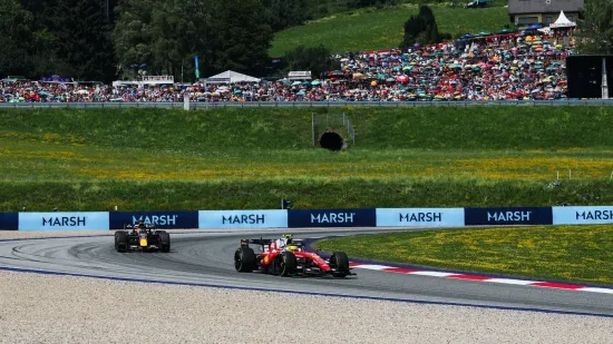 Hamilton pecnuo Verstappena nakon žestokog okr&scaron;aja: 'Ne prolazi se tako svjetskog prvaka'