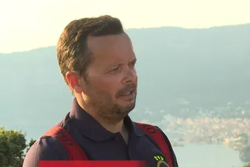 Golemi požar na Visu pod kontrolom: 'Ali pred nama je noć, ostat ćemo budni'