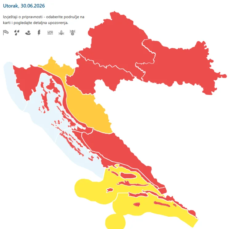 Hrvatska u crvenom! Gradovi na obali u 8 sati prže se na +30 &deg;C: 'Za&scaron;tite sebe, djecu i starije'