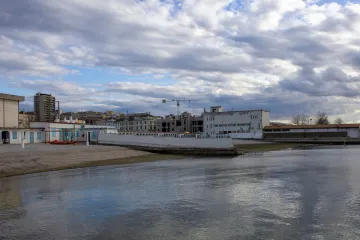 Blizu Hrvatske nalazi se plaža na kojoj zid dijeli mu&scaron;karce i žene: 'Često su u toplesu'
