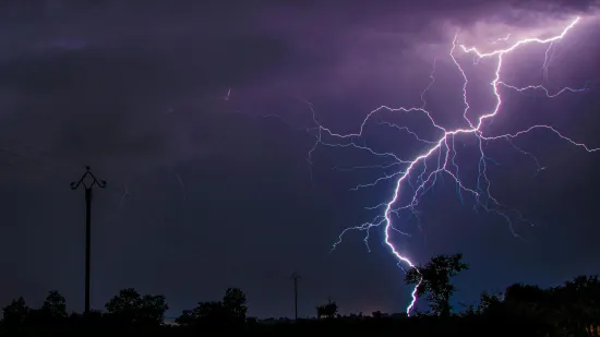Meteorologinja najavila razorno nevrijeme: 'Spajaju se grmljavinski pljuskovi i hladna fronta'