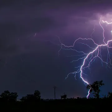 Meteorologinja najavila razorno nevrijeme: 'Spajaju se grmljavinski pljuskovi i hladna fronta'