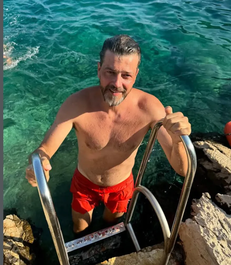 Brač, Makarska, pa&scaron;teta i paradajz, a tko radi ro&scaron;tilj? Amar Bukvić otkrio kako provodi ljeta