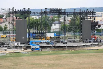 Evo kako teku pripreme za veliki Thompsonov spektakl u Zapre&scaron;iću