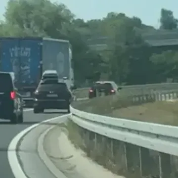 Preko pune linije pa &scaron;to bude! Pogledajte kamion u suludoj akciji kod Karlovca